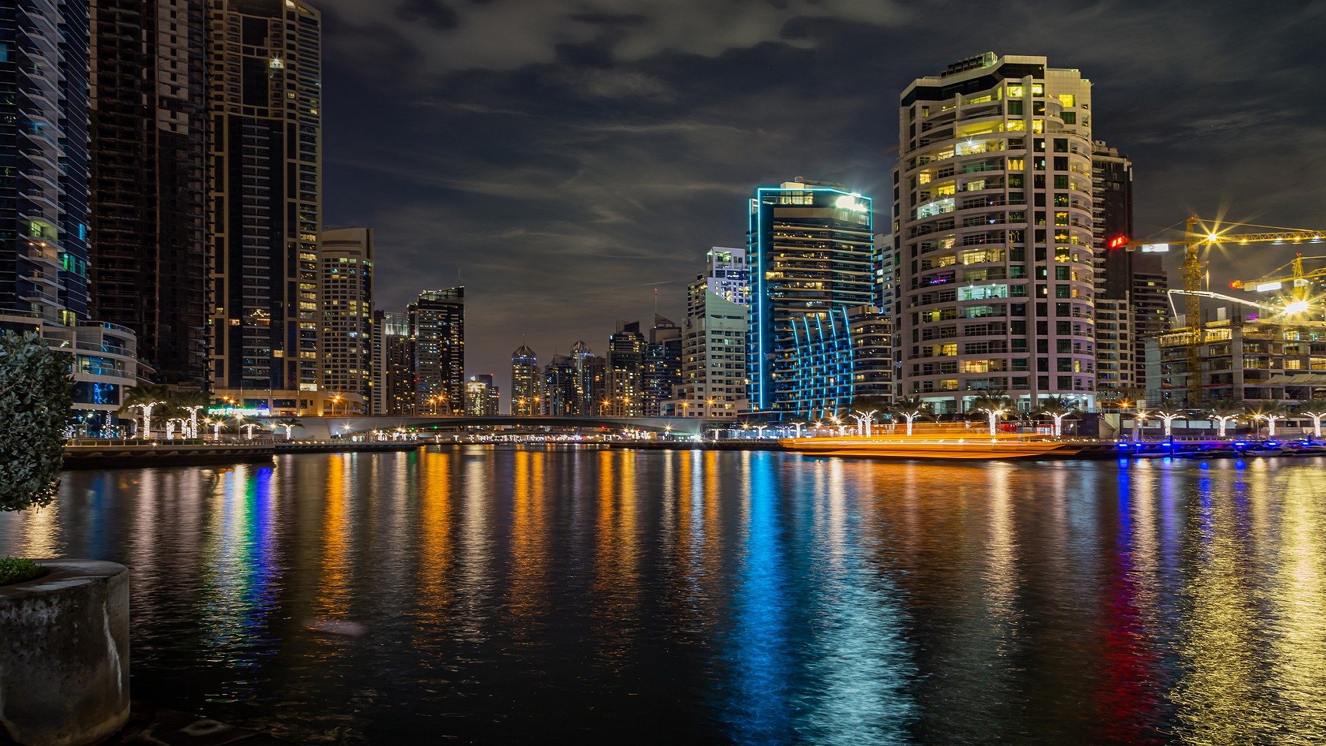 dubai marina-holborn