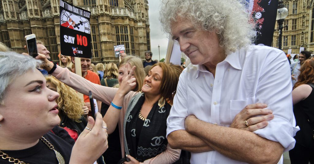 Brian May at an animal welfare protest in 2015